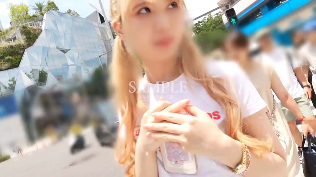 金髪ツインテの貧乳ギャルななちゃん